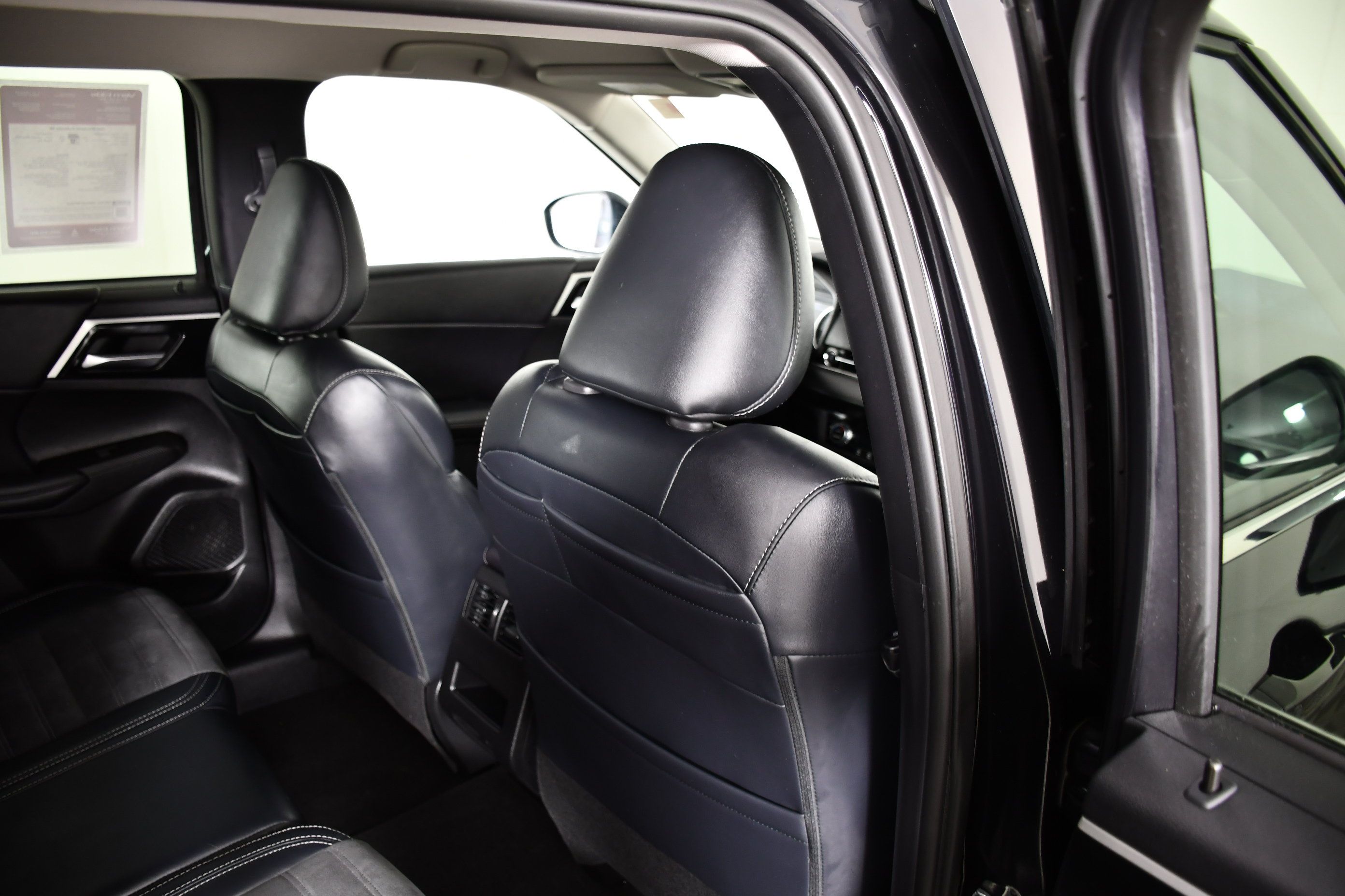 Used 2024 Mitsubishi Outlander SE AWD/4WD image 41