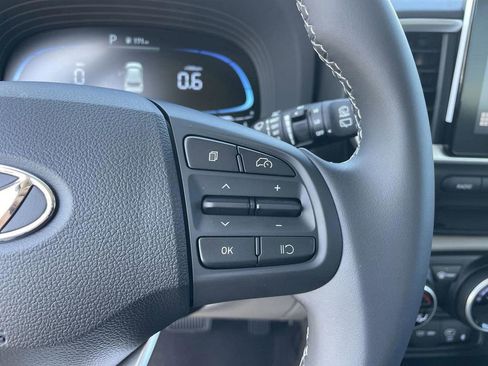 New 2026 Hyundai Venue SEL FWD image 30