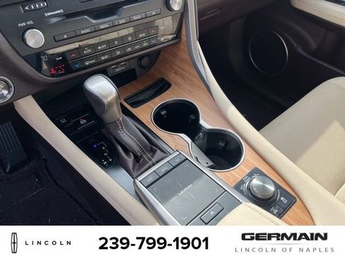 Used 2020 Lexus RX 350L Premium w/ Premium Package image 15