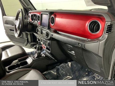 Used 2021 Jeep Gladiator Rubicon AWD/4WD image 28