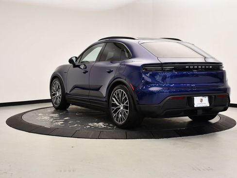 Certified 2025 Porsche Macan 4S Electric image 3