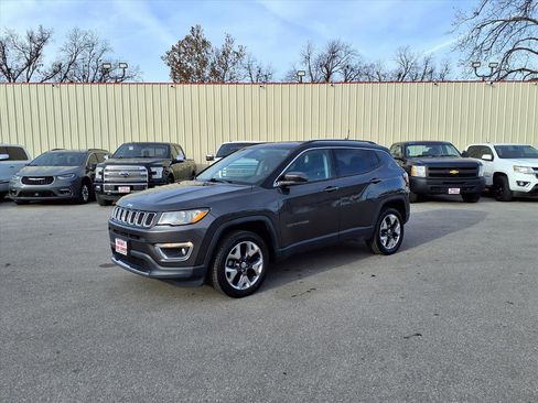 Used 2020 Jeep Compass Limited image 19