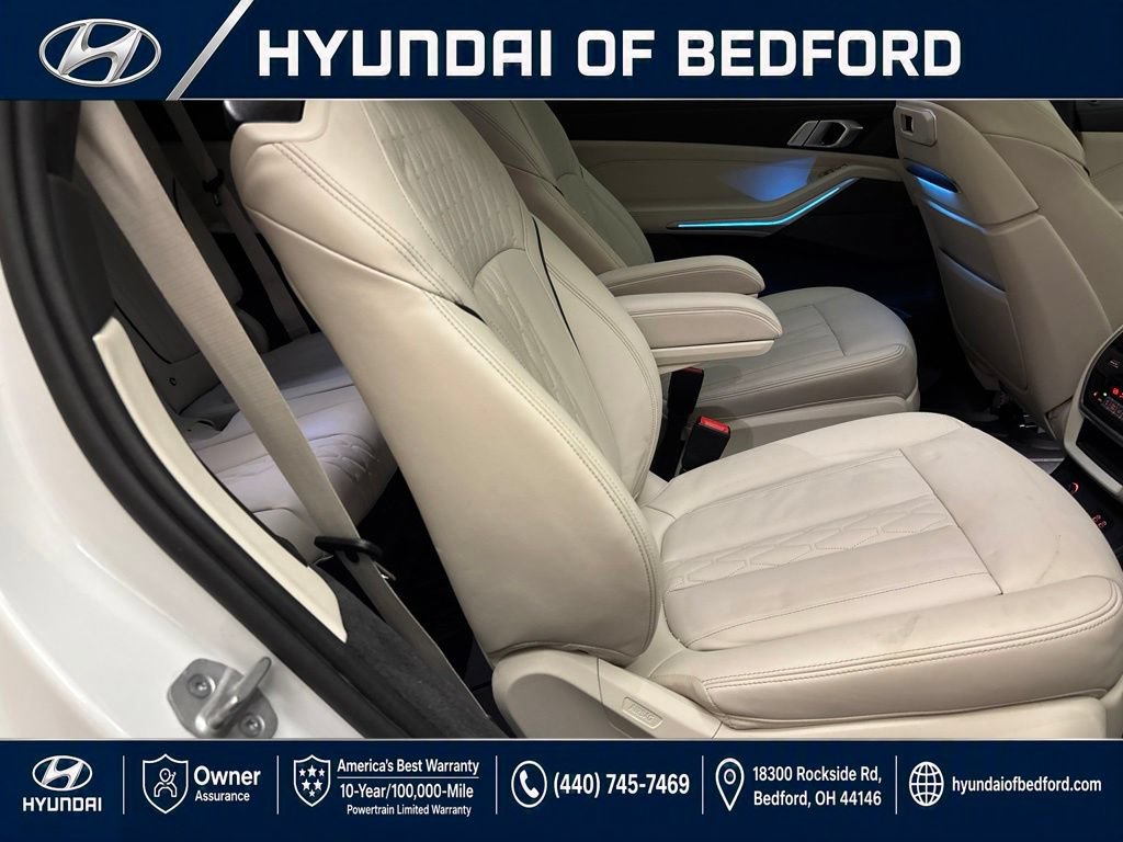 Used 2025 BMW X7 M60i AWD/4WD image 30