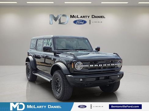 New 2026 Ford Bronco Outer Banks w/ Sasquatch Package AWD/4WD image 1