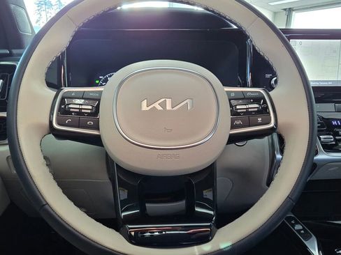 Used 2023 Kia Sorento SX Prestige image 26