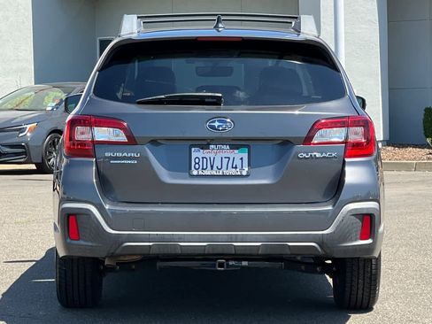 Used 2018 Subaru Outback 2.5i Premium AWD/4WD image 8