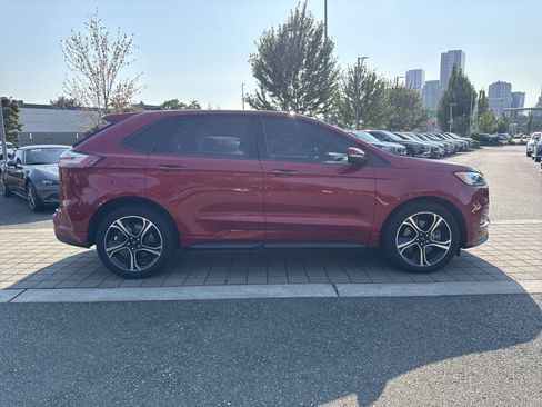 Used 2020 Ford Edge ST w/ Equipment Group 401A AWD/4WD image 6