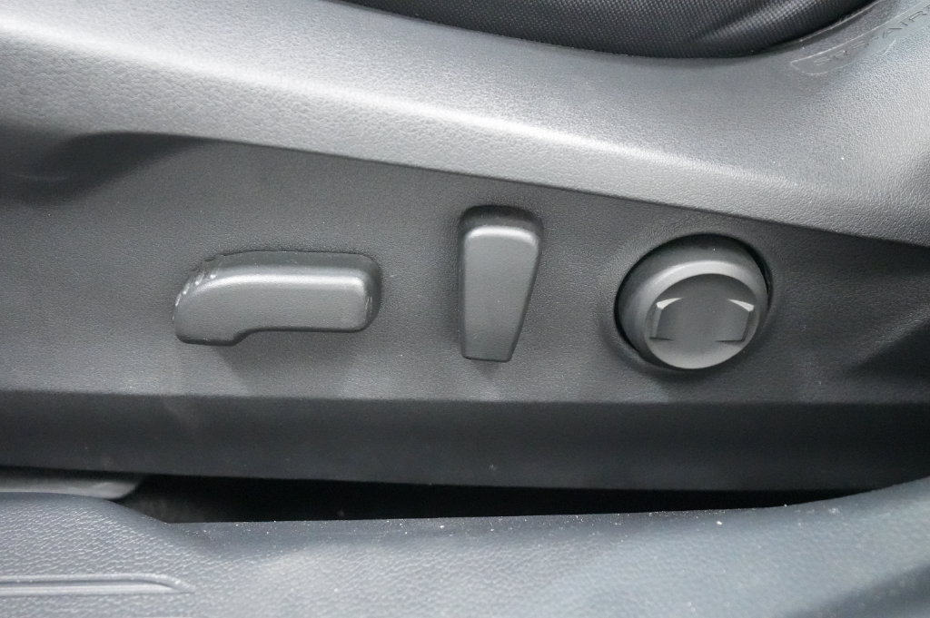 Used 2023 Subaru Outback Premium AWD/4WD image 16