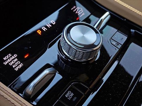 Used 2025 Jeep Grand Cherokee L Summit image 17