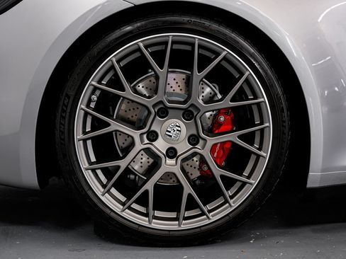 Used 2020 Porsche 911 Carrera 4S AWD/4WD image 49