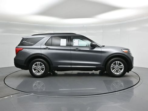 Certified 2022 Ford Explorer XLT image 29