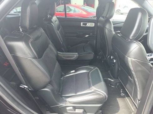 Used 2022 Ford Explorer ST w/ ST Street Pack AWD/4WD image 46