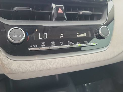 Certified 2023 Toyota Corolla LE FWD image 14