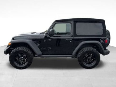 Used 2024 Jeep Wrangler Willys image 2