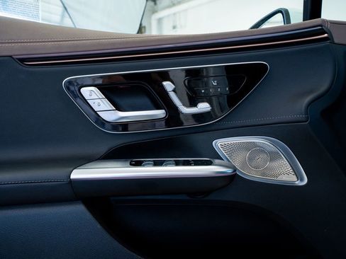 Used 2023 Mercedes-Benz EQE 350+ 4MATIC Sedan image 33