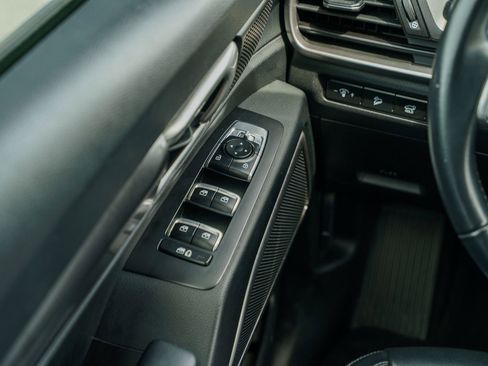 Used 2025 Kia Telluride S AWD/4WD image 29
