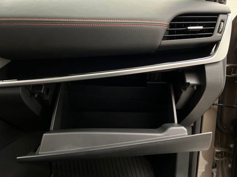 Used 2025 Nissan Rogue SV image 26