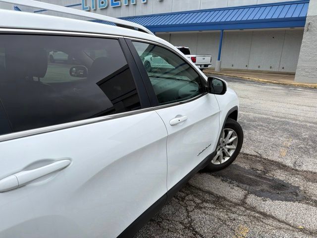 Used 2015 Jeep Cherokee Limited AWD/4WD image 7