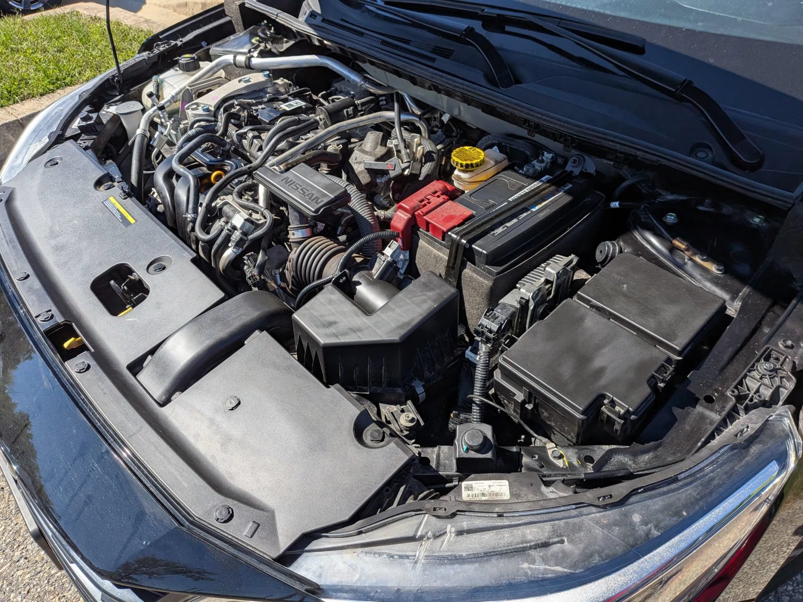 Used 2025 Nissan Sentra SV FWD image 19