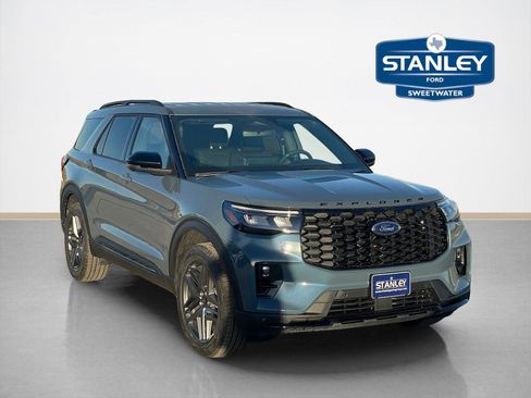 New 2026 Ford Explorer ST-Line w/ ST-Line Street Pack image 1
