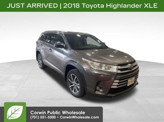 Used 2018 Toyota Highlander XLE FWD video 1