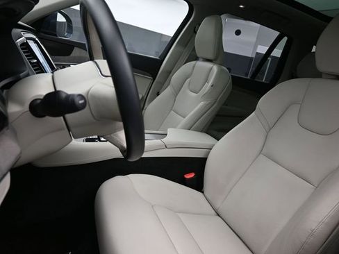 Used 2023 Volvo XC90 B6 Plus w/ Protection Package Premier AWD/4WD image 10