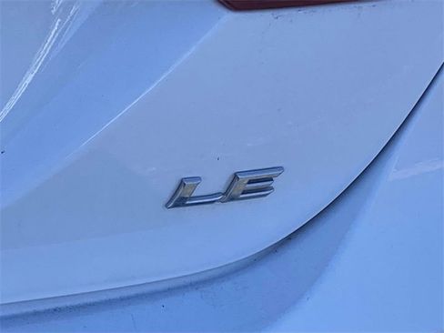 Used 2022 Toyota Camry LE image 11