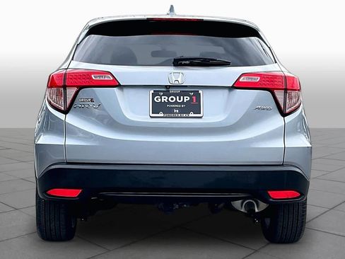 Used 2017 Honda HR-V EX image 5