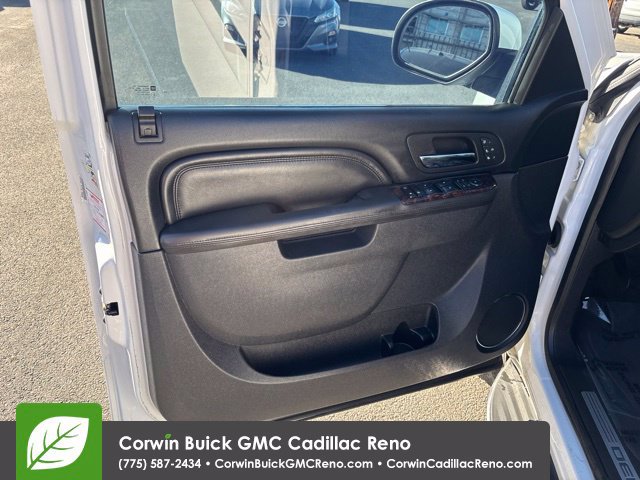 Used 2013 GMC Yukon XL Denali AWD/4WD image 12