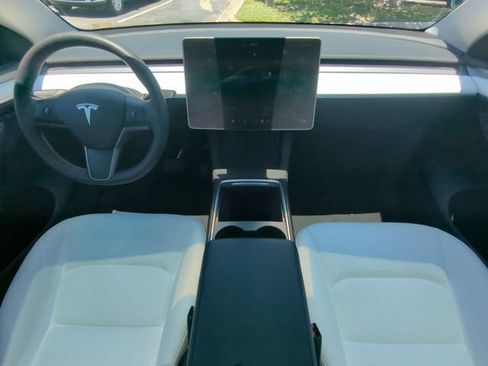 Used 2023 Tesla Model Y Long Range AWD/4WD image 19