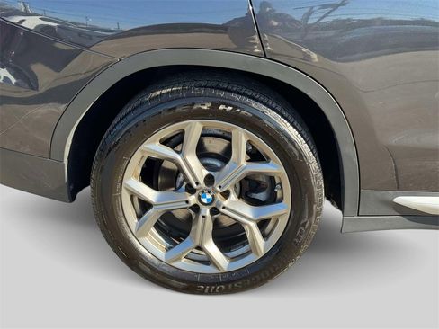 Used 2021 BMW X3 xDrive30i w/ Premium Package image 6