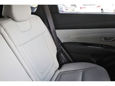 Used 2026 Hyundai Tucson Limited image 15
