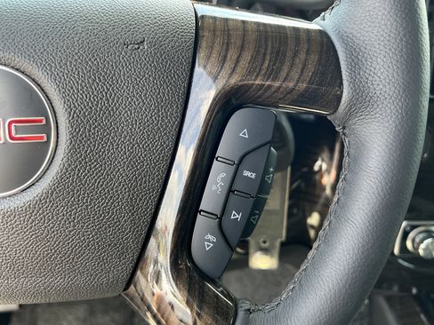 New 2025 GMC Savana 2500 Work Van w/ Driver Convenience Package image 21