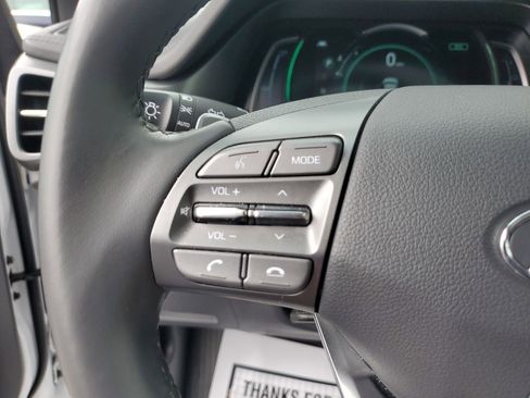 Used 2020 Hyundai Ioniq Limited image 22