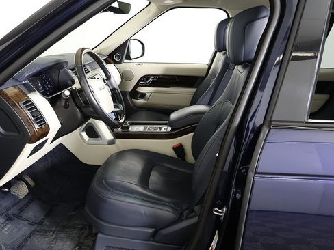 Used 2020 Land Rover Range Rover HSE image 34