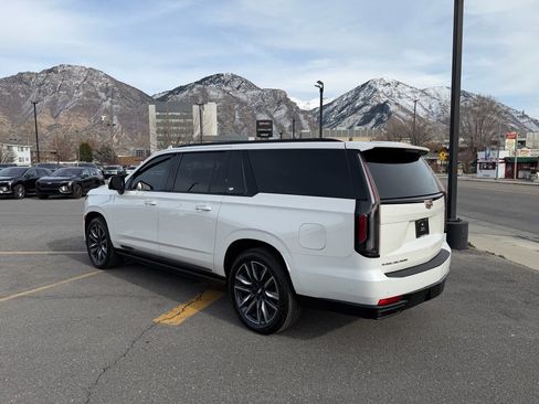 Certified 2023 Cadillac Escalade ESV Sport w/ Touring Package image 5