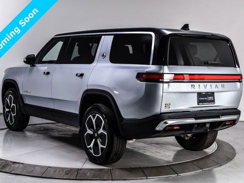 Used 2023 Rivian R1S Adventure image 4