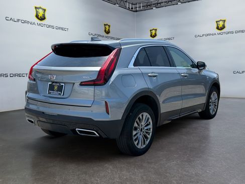 Used 2025 Cadillac XT4 Premium Luxury FWD image 5