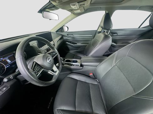 Used 2023 Nissan Altima 2.5 SL FWD image 13