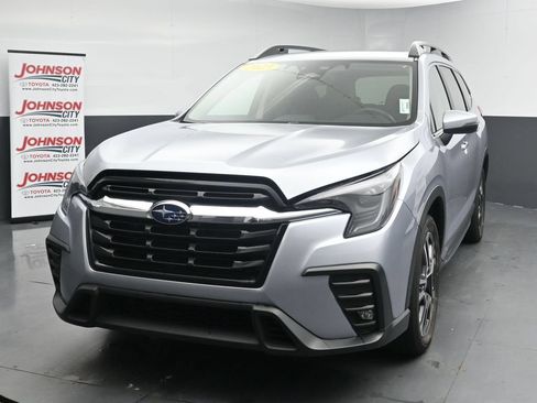 Used 2023 Subaru Ascent Limited AWD/4WD image 4