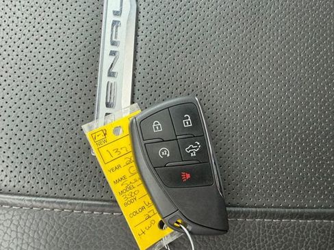 Used 2024 GMC Sierra 3500 Denali w/ Denali Reserve Package image 36