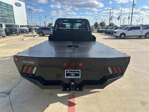 Used 2020 Ford F550 2WD Regular Cab Super Duty image 4