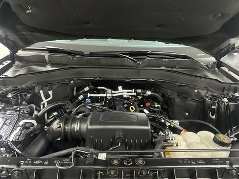 Used 2023 Ford Explorer XLT w/ Equipment Group 202A AWD/4WD image 27