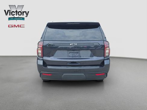Used 2023 Chevrolet Suburban Z71 w/ Luxury Package AWD/4WD image 16