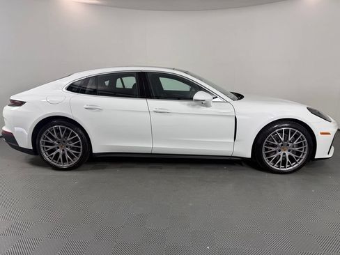 New 2026 Porsche Panamera RWD image 8