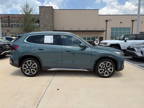 Used 2025 BMW X1 xDrive28i AWD/4WD image 2