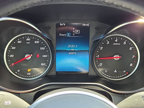 Used 2022 Mercedes-Benz GLC 300 4MATIC image 20