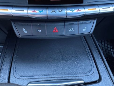 Used 2019 Cadillac XT4 Sport w/ Cold Weather Package AWD/4WD image 26