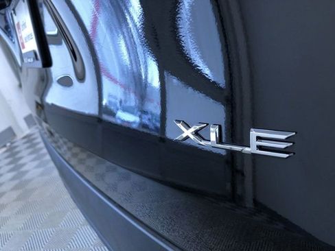 Certified 2025 Toyota Grand Highlander AWD image 17