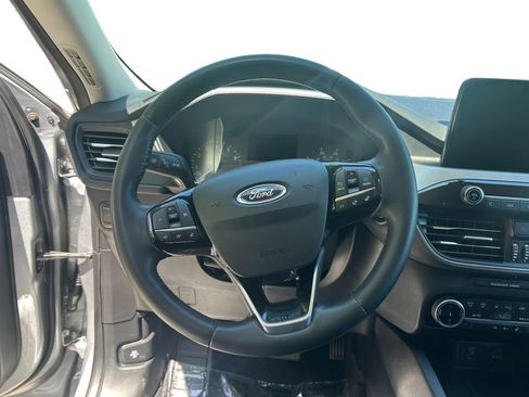 Used 2022 Ford Escape SEL AWD/4WD image 12